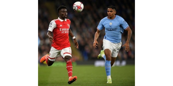 Błąd Manuela Akanjiego doprowadził do zdobycia bramki dla Arsenalu